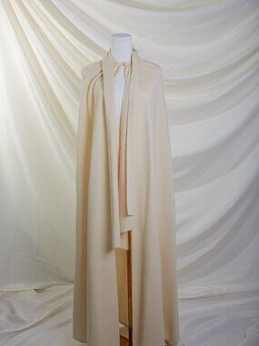 Eleanor Simmons for Malcolm Starr Cape